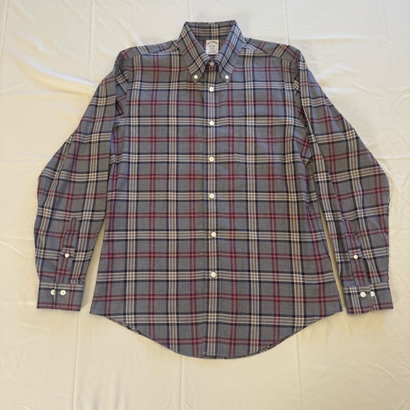 Brooks Brothers Other - Brooks Brothers Men’s M Regent Fit Non-Iron Plaid Shirt Grey Red Blue